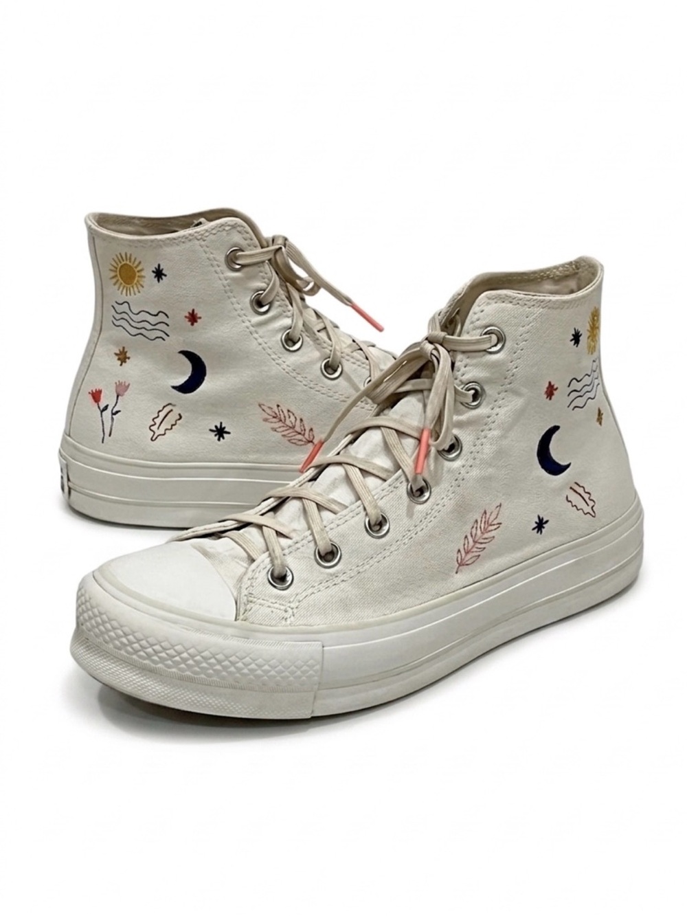 Converse Chuck Taylor All Star It's Okay To Wander Sneakers in Egret Size 10